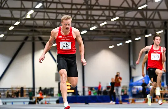 Henrik Larsson springer 60 meter. 