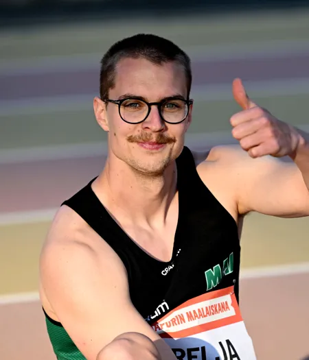 Max Hrelja (4)