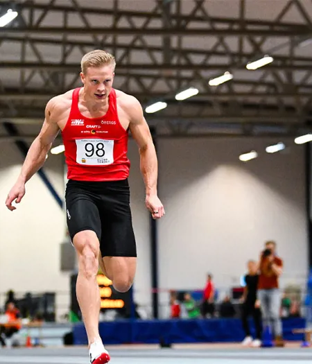 Henrik Larsson springer 60 meter. 