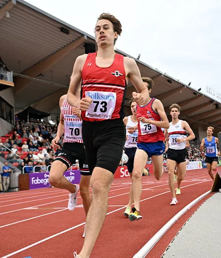 Leo Magnusson23