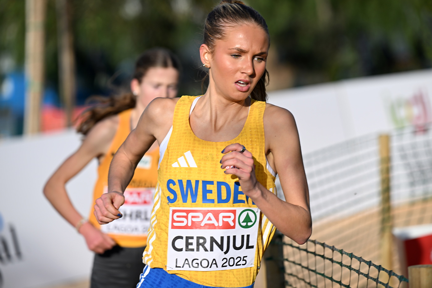 Carmen Cernjul F 4,0 5046