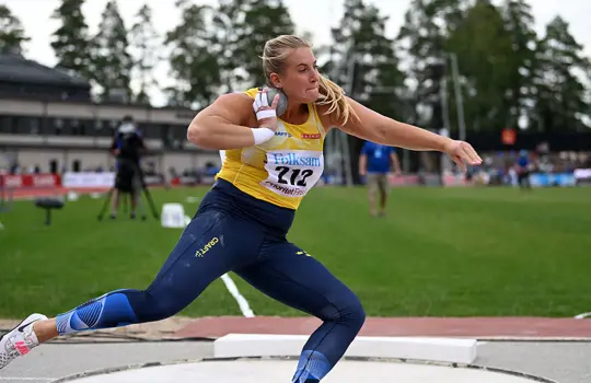 Fanny Roos23