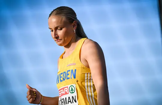 Thea Löfman 8911