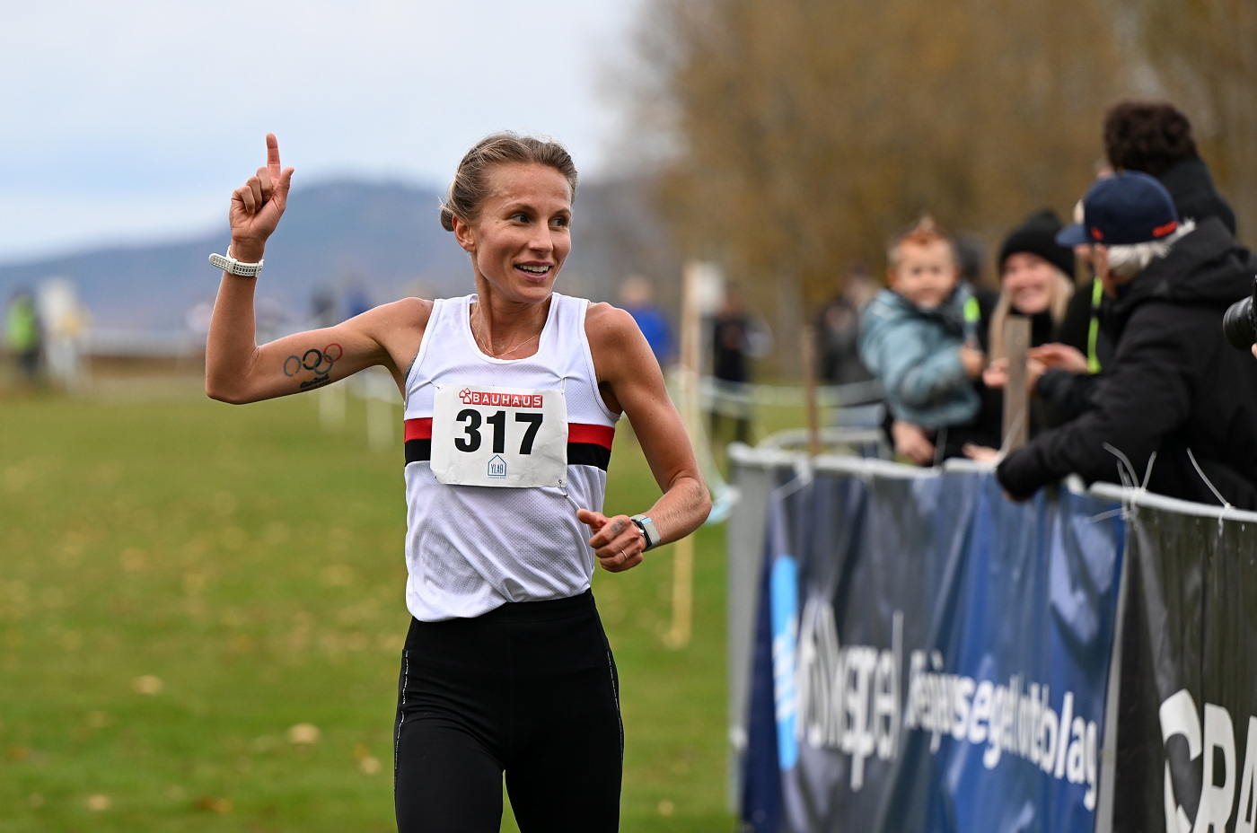 Sarah Lahti 880 4653 9563