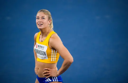 Julia Henriksson 3083