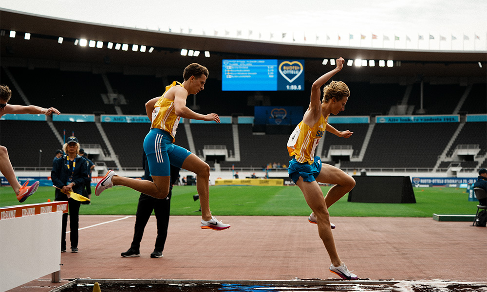 2000M Hinder