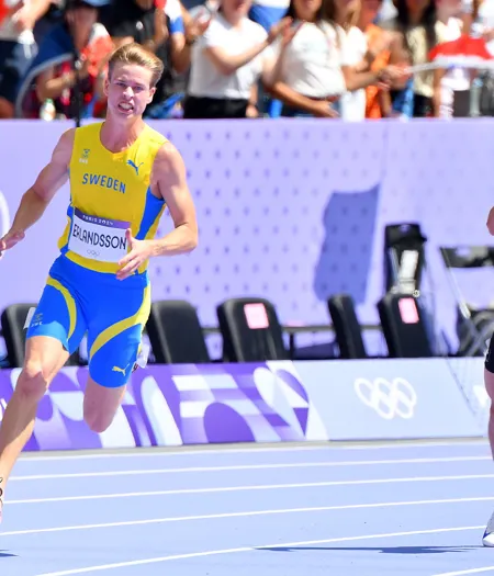 Erik Erlandsson24