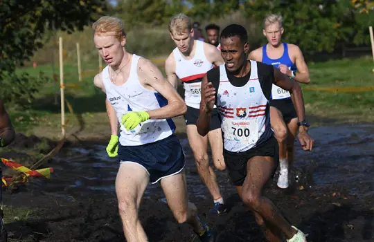 Olof Silvander, IFK Lidingö och Muhamed Nuur, Örgryte IS, under Terräng-SM i Höganäs 2021.