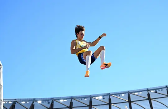 Armand Duplantis (32)
