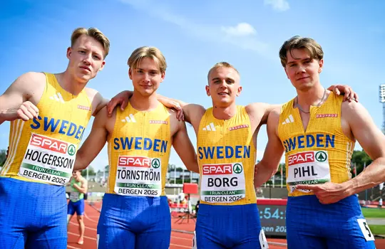 M 4X100m F 4,0 6833