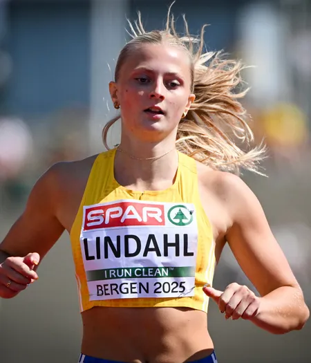 Nora Lindahl 4981