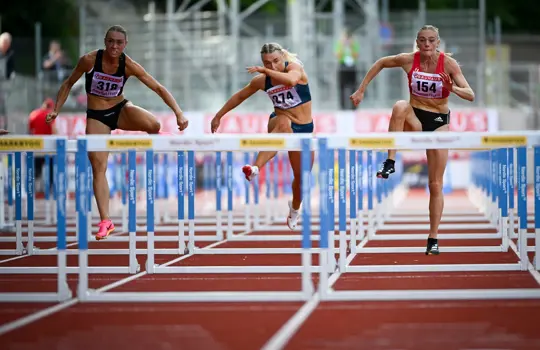 Kvinnor 100 M Häck Final 0834