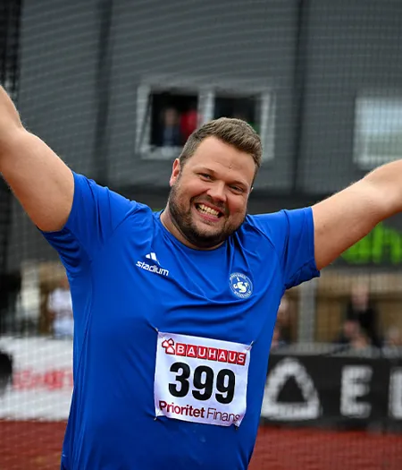 Daniel Stahl24
