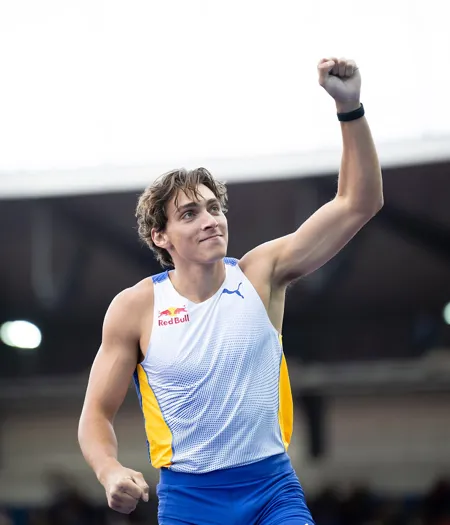 Armand Duplantis 8766