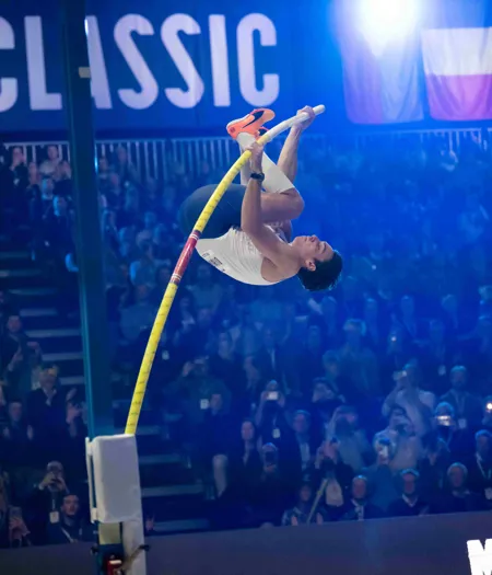 Armand Duplantis Mondo Classic