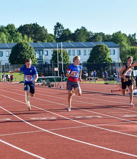 100Mfinal P16