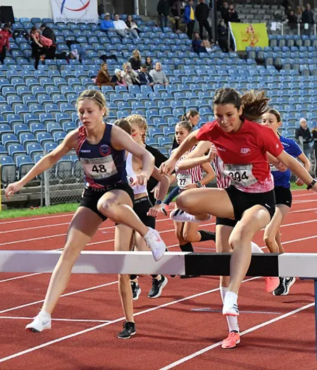 F14 1500M Hinder