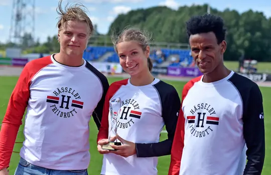 Fr v Jakob Samuelsson, Laura Fodor och Samuel Russom.