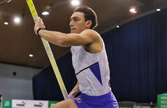 Armand Duplantis (21)