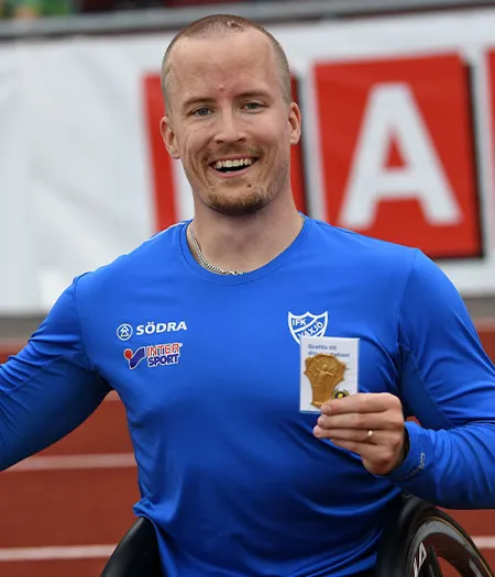 Niklas Almers23