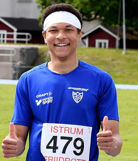 Isak Hughes vann 100-metersfinalen för P17.