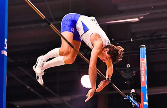 Armand Duplantis (25)