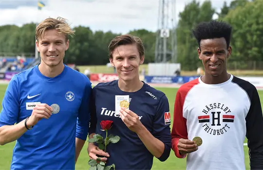 Medaljörerna på herrarnas 5000 meter Emil Danielsson, Andreas Almgren och Samuel Russom.