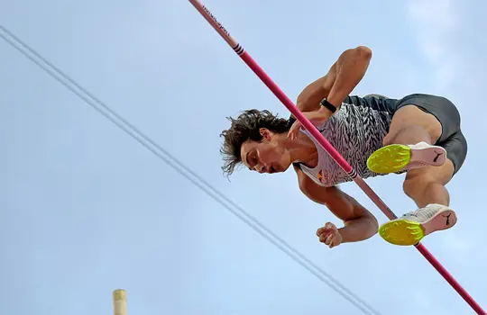 Armand Duplantis (12)