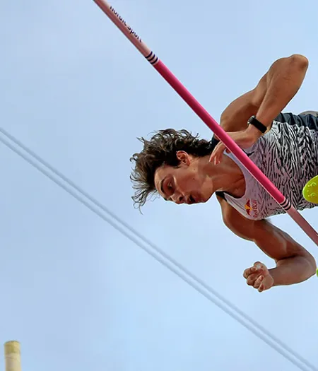 Armand Duplantis (12)
