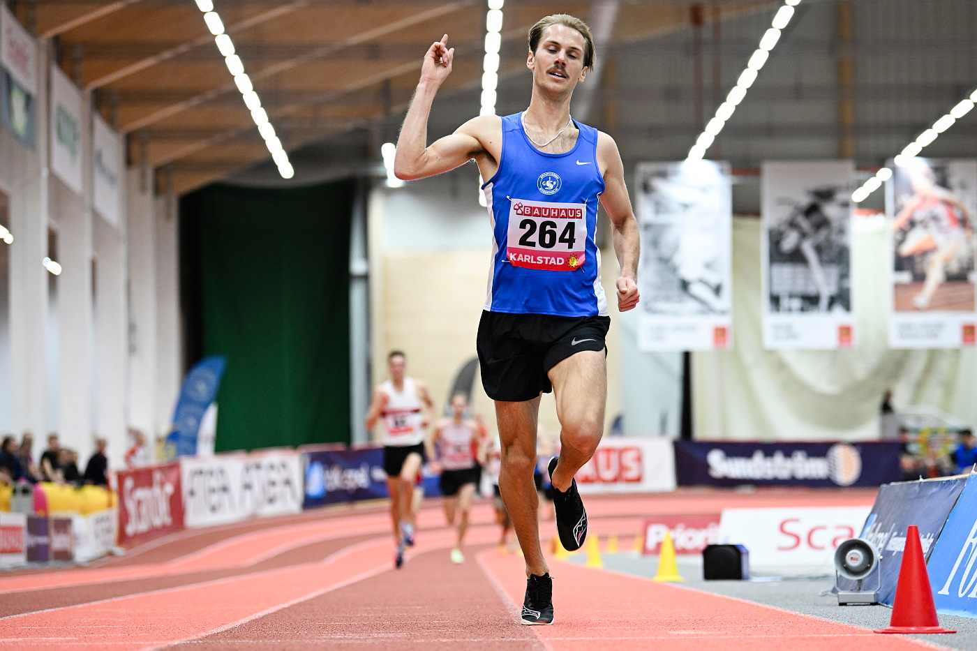 Oliver Löfqvist 2186