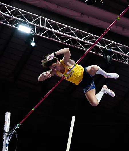 Armand Duplantis (16)