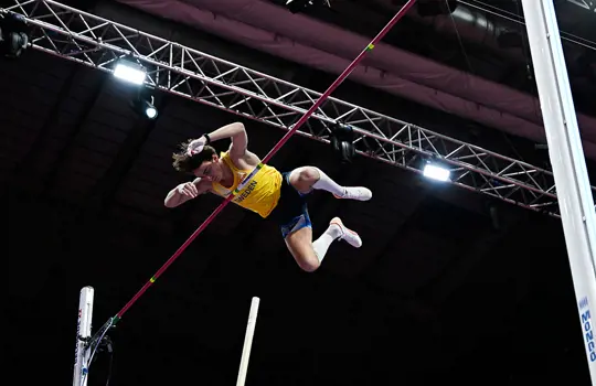Armand Duplantis (16)