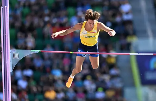 Armand Duplantis (13)