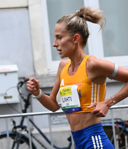 Sarah Lahti Ny