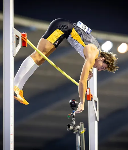 Armand Duplantis (38)