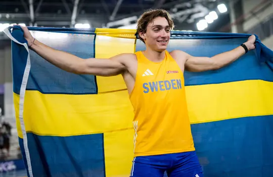 Armand Duplantis (39)