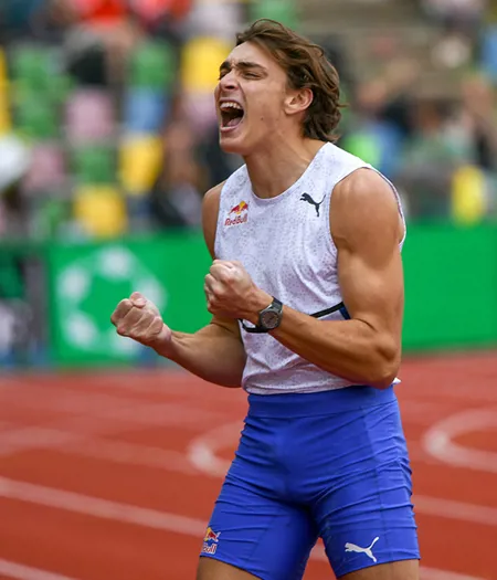 Armand Duplantis (30)