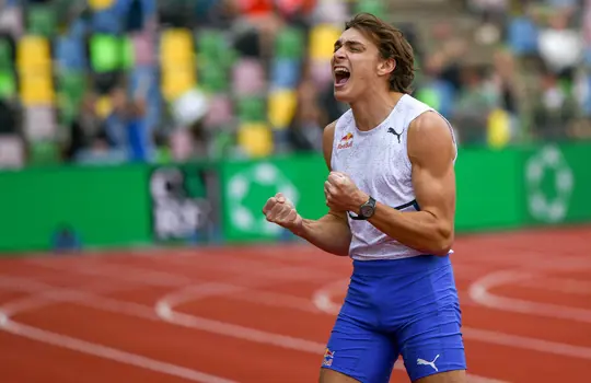 Armand Duplantis (30)